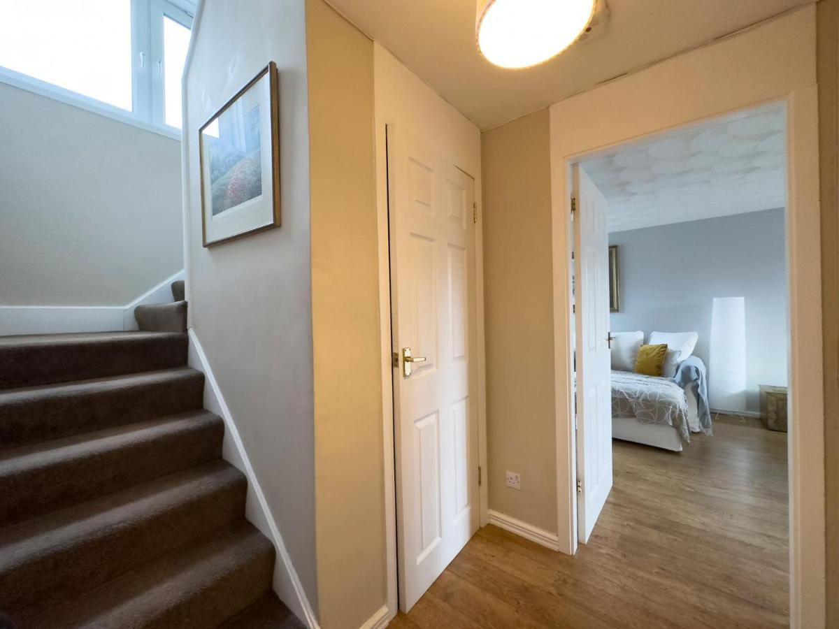 Scandi Style Apartment With Stunning Views Linlithgow Bagian luar foto